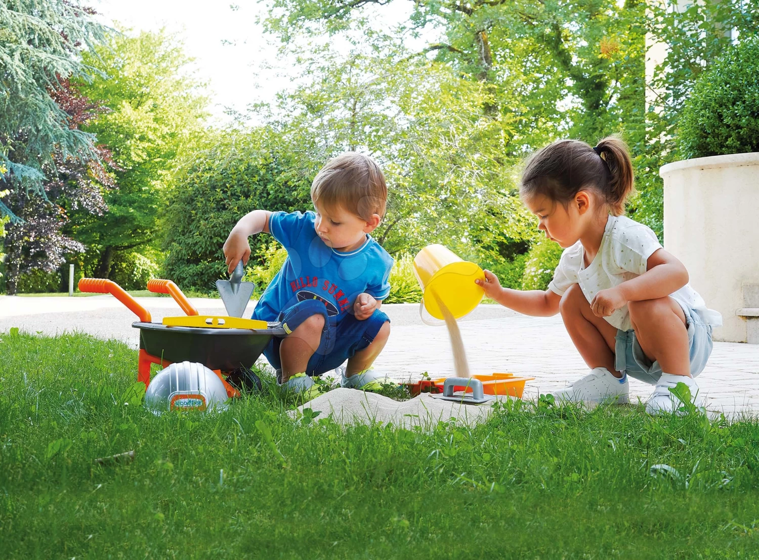 ECOIFFIER Maurer Schubkarren The Builder Kit Écoiffier Mit Helm Und Arbeitswerkzeug Ab 18 Monaten 1 ECOIFFIER Maurer Schubkarren The Builder Kit Écoiffier Mit Helm Und Arbeitswerkzeug Ab 18 Monaten